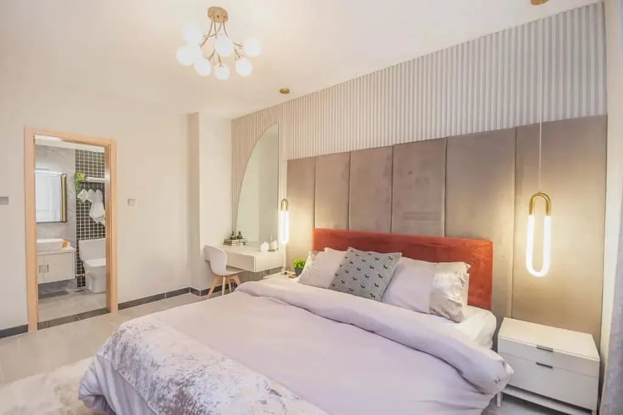 Luxurious 1 & 2-Bedroom Apartments Near Valley Arcade