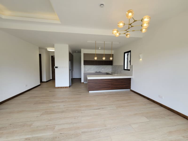 Modern Two Bedroom All Ensuite apartments to let at Two Rivers